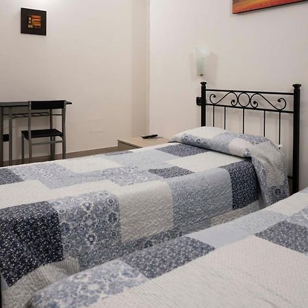 Il Giardino Dell'Eden Bed & Breakfast Acilia Ngoại thất bức ảnh