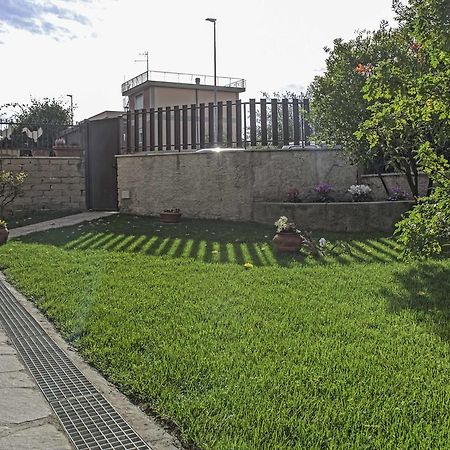 Il Giardino Dell'Eden Bed & Breakfast Acilia Ngoại thất bức ảnh