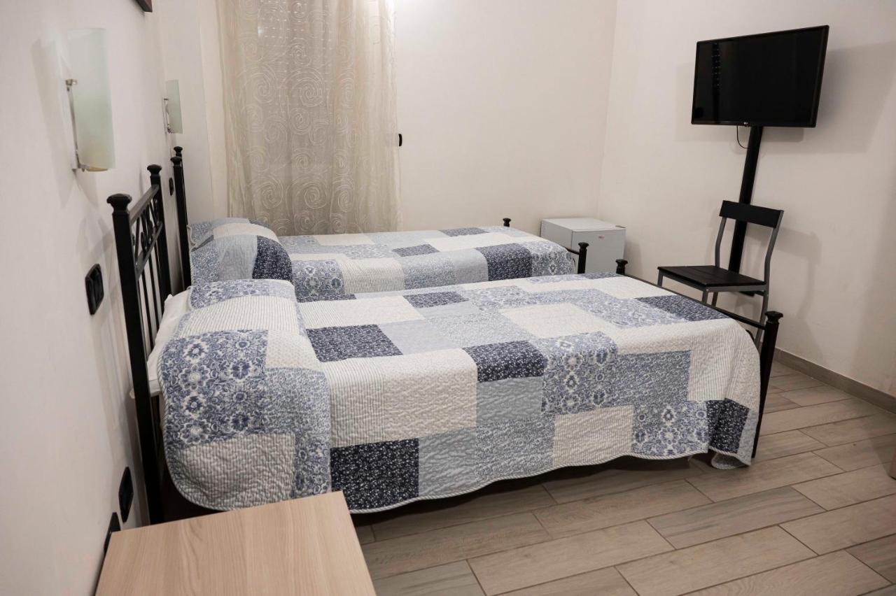 Il Giardino Dell'Eden Bed & Breakfast Acilia Ngoại thất bức ảnh